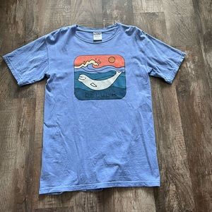 Beluga whale tee shirt oversize vintage aquarium size small